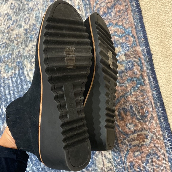 Size 7 ankle boots - Picture 3 of 3